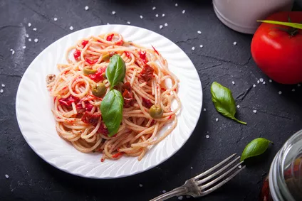 Italské těstoviny se sušenými rajčaty