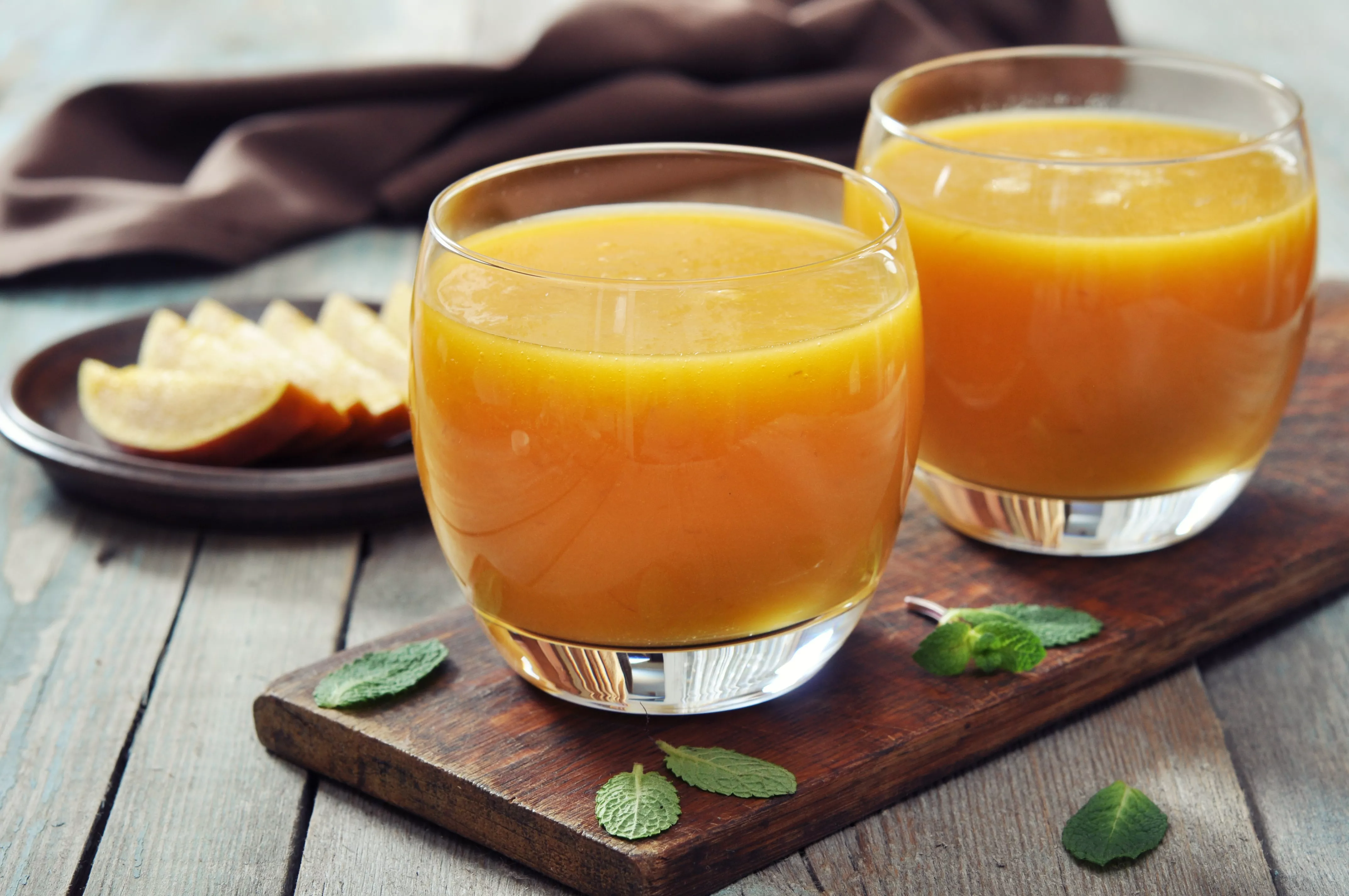 Pomerančové smoothie s mangem